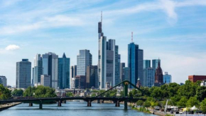Easy Travel To Frankfurt